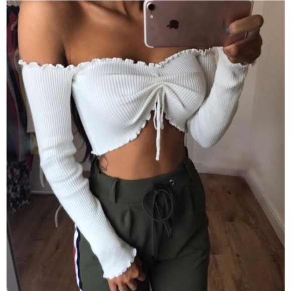 ‘Serenade’ White tie up off the shoulder crop top - Picture 2 of 2